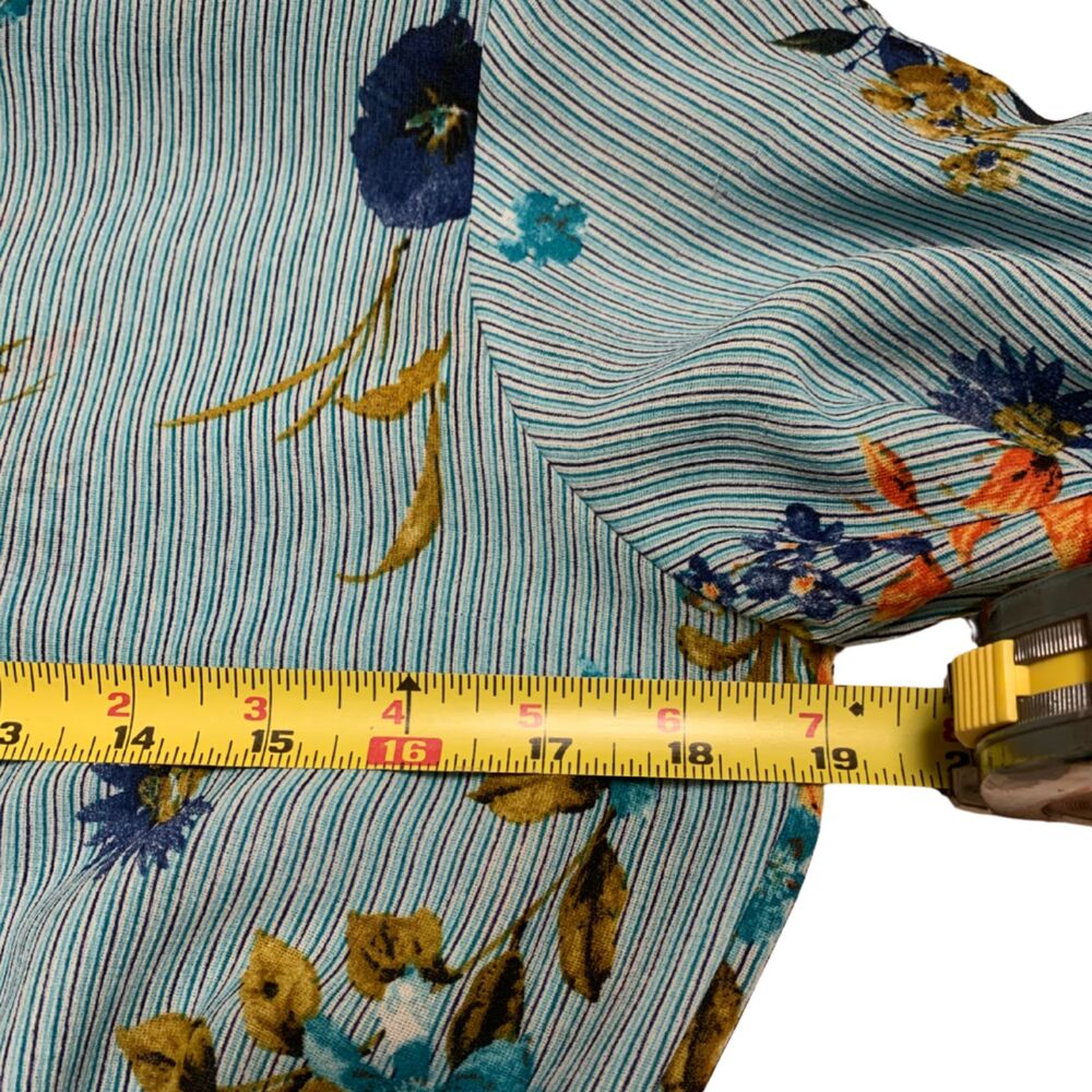 Floral Short Sleeve Blouse with Buckle Belt – Blue – No Size Tag (Approx. S-M) - Picture 7 of 9